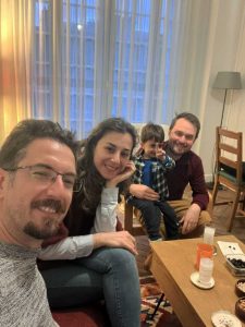 Özge'nin tatlı evine konuk oldum.